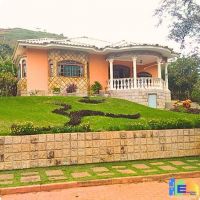 Casa a venda em Rio das Flores em Condomínio Flores da Derrubada