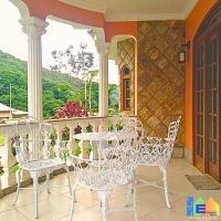 Casa a venda em Rio das Flores em Condomínio Flores da Derrubada