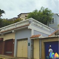 Casa a venda em Valença em Centro